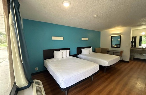 Beeville Hotel | Blueway Inn Beeville Extended Stay