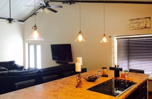 Palo Pinto County Apartment | Bluff Creek Marina, Guest Receive Free Launch & Trailer Parking