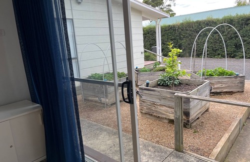 St Leonards Cottage | Bluff, St Leonards