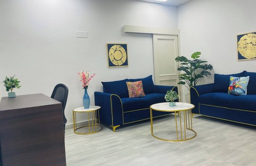 Sushant Lok Apartment | BluO 1BHK - DLF Galleria | Balcony, Suite