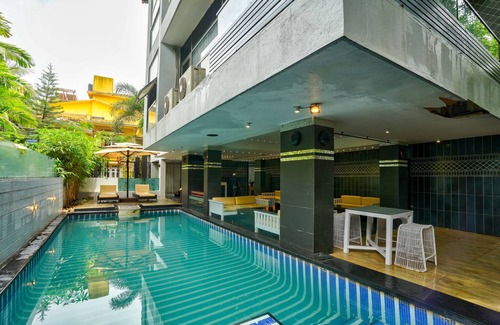 Candolim Apartment | BluO 1BHK - Shared Pool, Candolim Beach 800m
