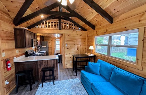 Twin Mountain Ski Chalet | BMV7 Tiny Home village near Bretton Woods