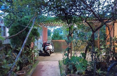 Kharagpur Bed & Breakfast | BnB in Hijli society near IIT gate Prembazar Kharagpur