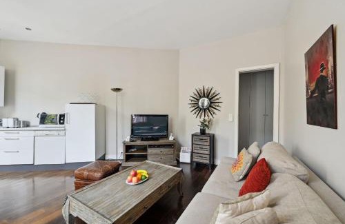 Faubourg-du-Roule Apartment | BnBNova - Champs-Élysées & Arc de Triomphe