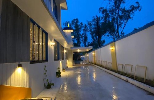Dhanbad House | BNL FARMHOUSE