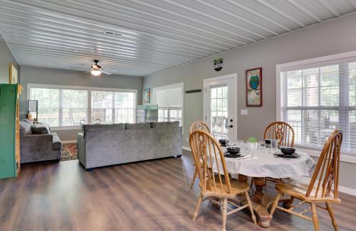 New Johnsonville House | Boat Ramp Access Dog-Friendly Kentucky Lake Gem