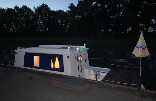 Cuffy Boat Rental | Boat 'The Little Bayou
