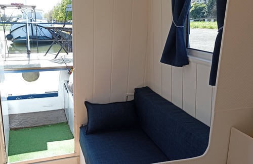 Cuffy Boat Rental | Boat 'The Little Bayou