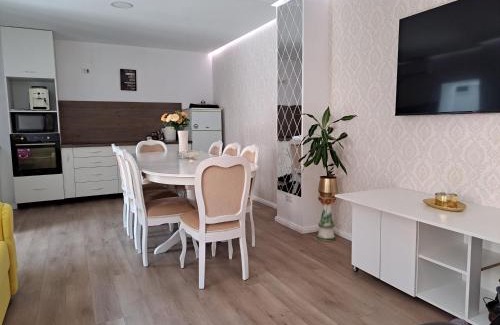 Cluj-Napoca Apartment | Bob Residence & pool
