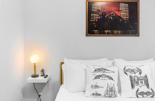 North Queen Anne House | Bobba Fett's Carbonite Suite