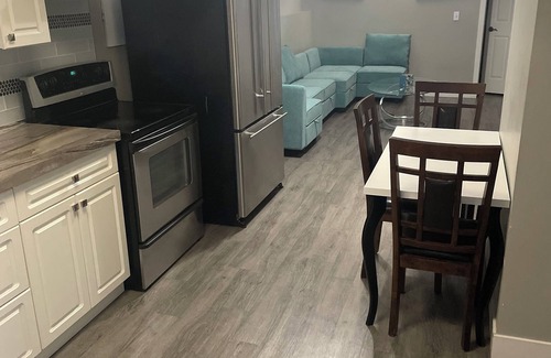 Sylvan Lake House | BobcaygeonCottage-Sylvan Lake - Relax and Leave it all behind! 1 block to lake!