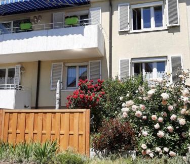 Petershausen-Ost House | BodenSEE Privatzimmer "Haus am Weinberg Konstanz"