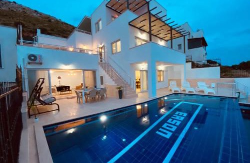 Kadıkale Villa | Bodrum eaSon Villa & House 350m2 Full Sea View with Private Infinity Pool