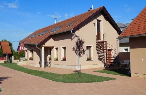 Hegyko Apartment | Bodzavirág Apartman