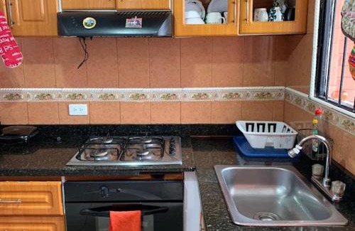 Engativa Bed & Breakfast | Bogotá rooms aeropuerto y centro conecta