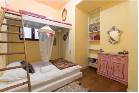 Bilbao Old Town Apartment | Bohemian Apartment