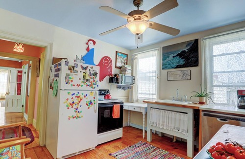 Hudson Apartment | BOHEMIAN RHAPSODY WITH GARDEN IN THE HEART OF TOWN