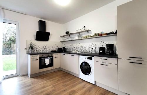 Honower Siedlung House | BohnApartments Haus Zocheblick - 2 kostenlose Parkplätze - sehr ruhig - 4 Schlafzimmer - Neubau - Vollausstattung - WLAN