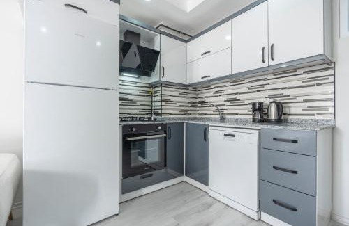 Antalya City Centre Apartment | Boho 2BR Free Wifi Near Kaleici & Mark Antalya AVM