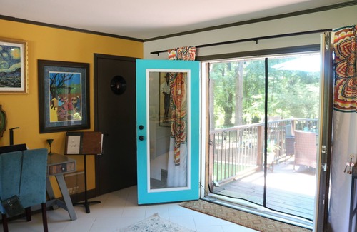 Decatur House | Boho Acre Retreat 20 mins from DT/Airport