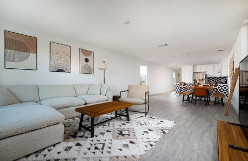 Medina Valley House | Boho Bliss 4BR
