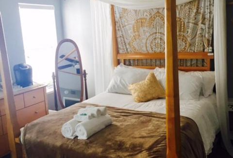 Pacific Beach Bed & Breakfast | Boho Chic Beach Suite