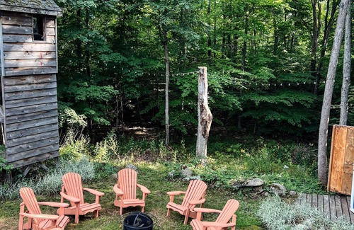 Gravenhurst Cottage | Boho Muskoka Cottage 5 Min From The Water