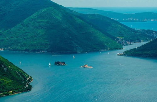 Denovici Apartment | Boka Bay/new Building/wistaria Hill Apartment