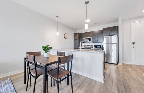 St. Peters Apartment | Bold 2320 I Stunning One Bedroom Modern Suite