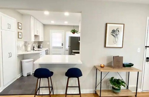 Grandview Heights Apartment | Bold & Beautiful Flat - Unmatched location!
