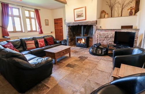 Bolstone Cottage | BOLSTONE COURT, family friendly, with open fire in Bolstone