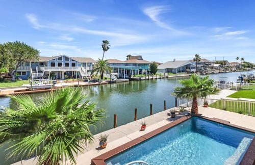 City-by-the Sea House | Bon Bini