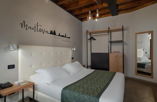 Old Town House | Bonacolsi Collection, MantegnaHotels