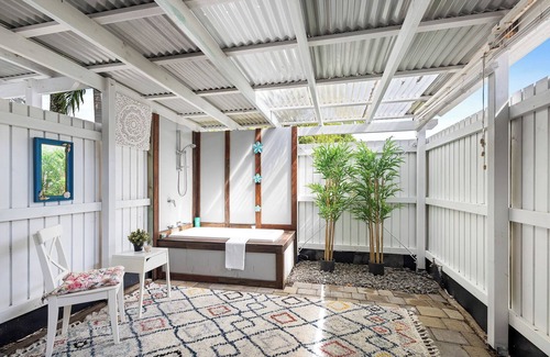 Mudjimba House | Bonnie Doonuthin' Beach House