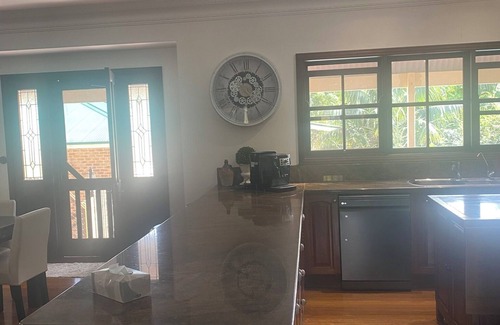 Bonny Hills House | Bonny Hills Retreat close to beach and shops