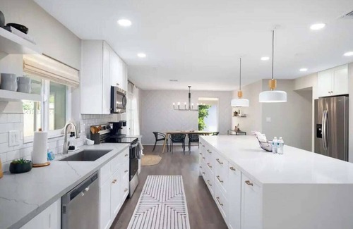 Alhambra House | BONUS Room! HTD Pool Backyard Oasis/Patio/Games