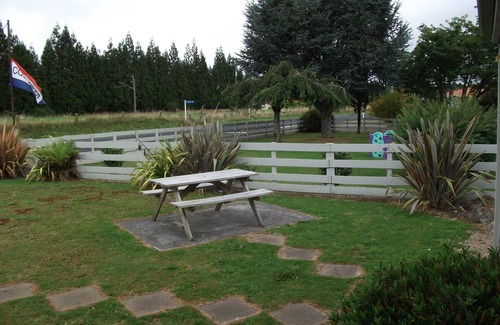 Owhango Hotel | BOOK A PUB !SLEEPS UP TO 26/WARM/HEAPS OF SPACE/SELF CONTAINED/FAMILY/GROUPS