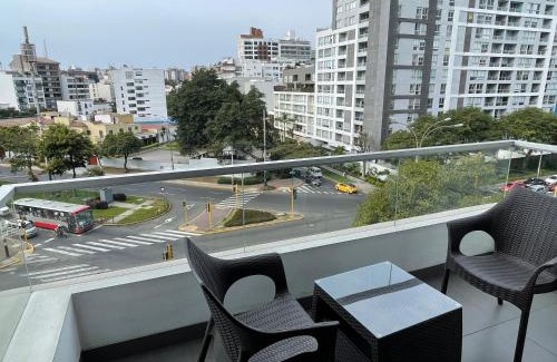 Country Club Apartment | Book in SI1 - Lima