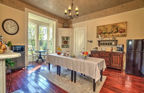 Marshall House | Book the Entire Estate: resort-style amenities at Villa on Verona in Marshall MI