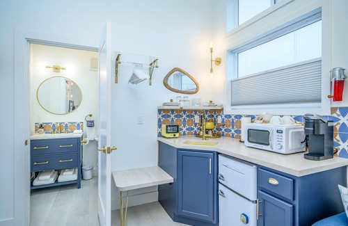 McMinnville Cottage | Book the Mod Cottage at The Boutique Retreat in historic downtown McMinnville.