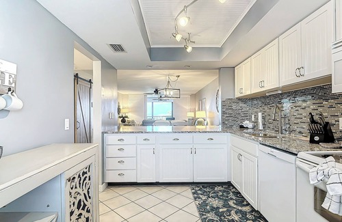 Fort Myers Beach Condo | Book your stay in beautiful Unit 313 directly on the beach