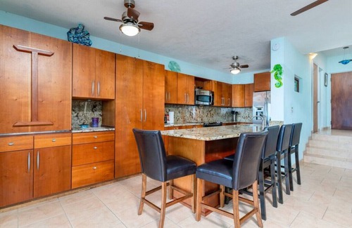 Frydendal Condo | Booking Specials! Beautiful 1BR/1BA -sleeps 4!