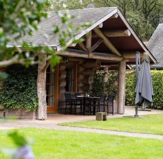 Kaatsheuvel House | Boomgalows De Roestelberg