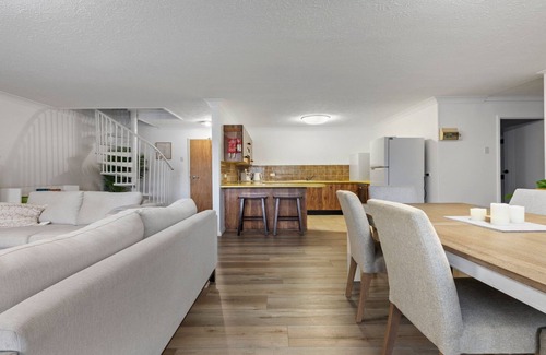 Hawks Nest Apartment | Booneroo at its Best