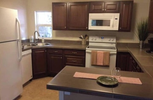 South Addition House | Bootlegger Cove House - Downtown Anchorage