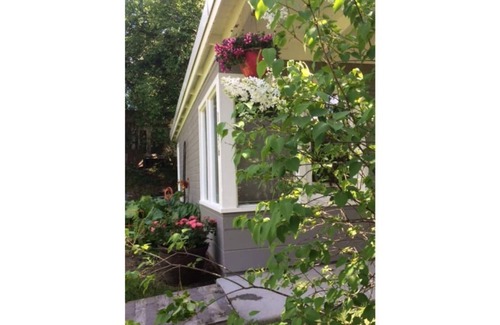 South Addition House | Bootlegger Cove House - Downtown Anchorage