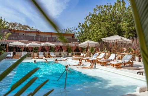 Rosario Islands Hotel | Bora Bora Cartagena