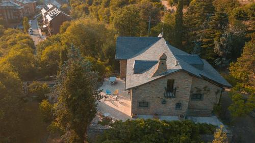 Sort House | Borda del Vinyer