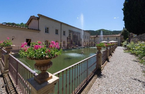 Vorno Villa | BORGO BERNARDINI .