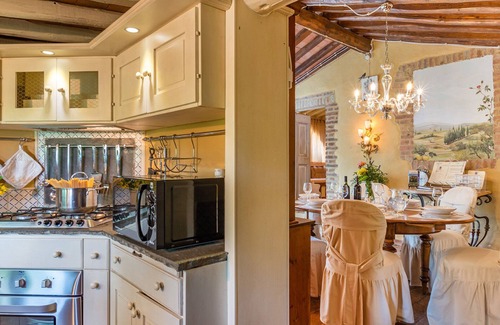 Chiusdino Villa | Borgo Paradiso 4+2, Emma Villas
